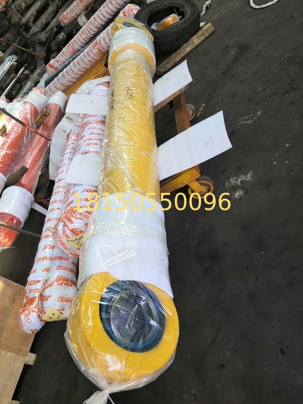 707-01-XY890  PC750, PC750SE, PC800 bucket cylinder LH  komatsu loader spare parts high quality replacements