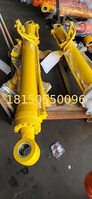 707-01-xp901 komatsu pc270-8 boom right  hydraulic cylinder ass'y with oil pipe komatsu excaavtor spare parts