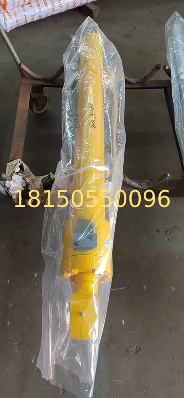 pc160-8  boom  hydraulic cylinder komatsu  heavy equipment spare parts excavator spare parts komatsu